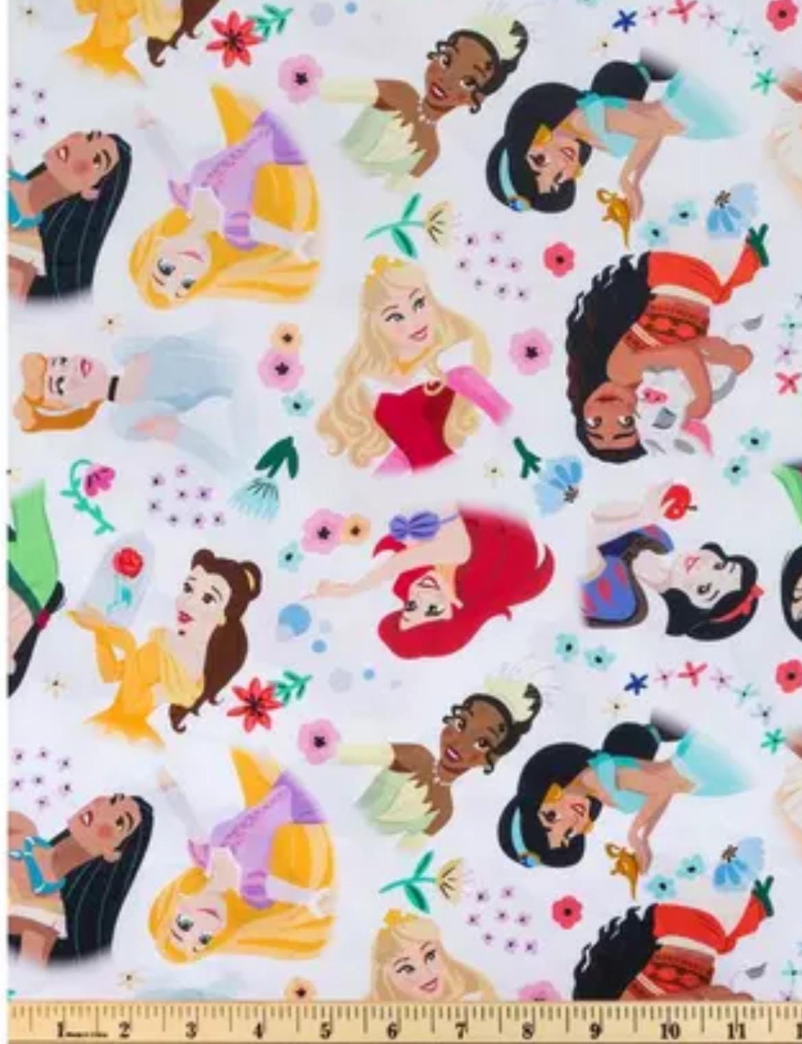 Disney princesses and friends cotton fabric - 100% Cotton -continuous cuts Licensed Fabric